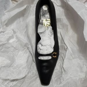 Salvatore Ferragamo shoes size 8 B